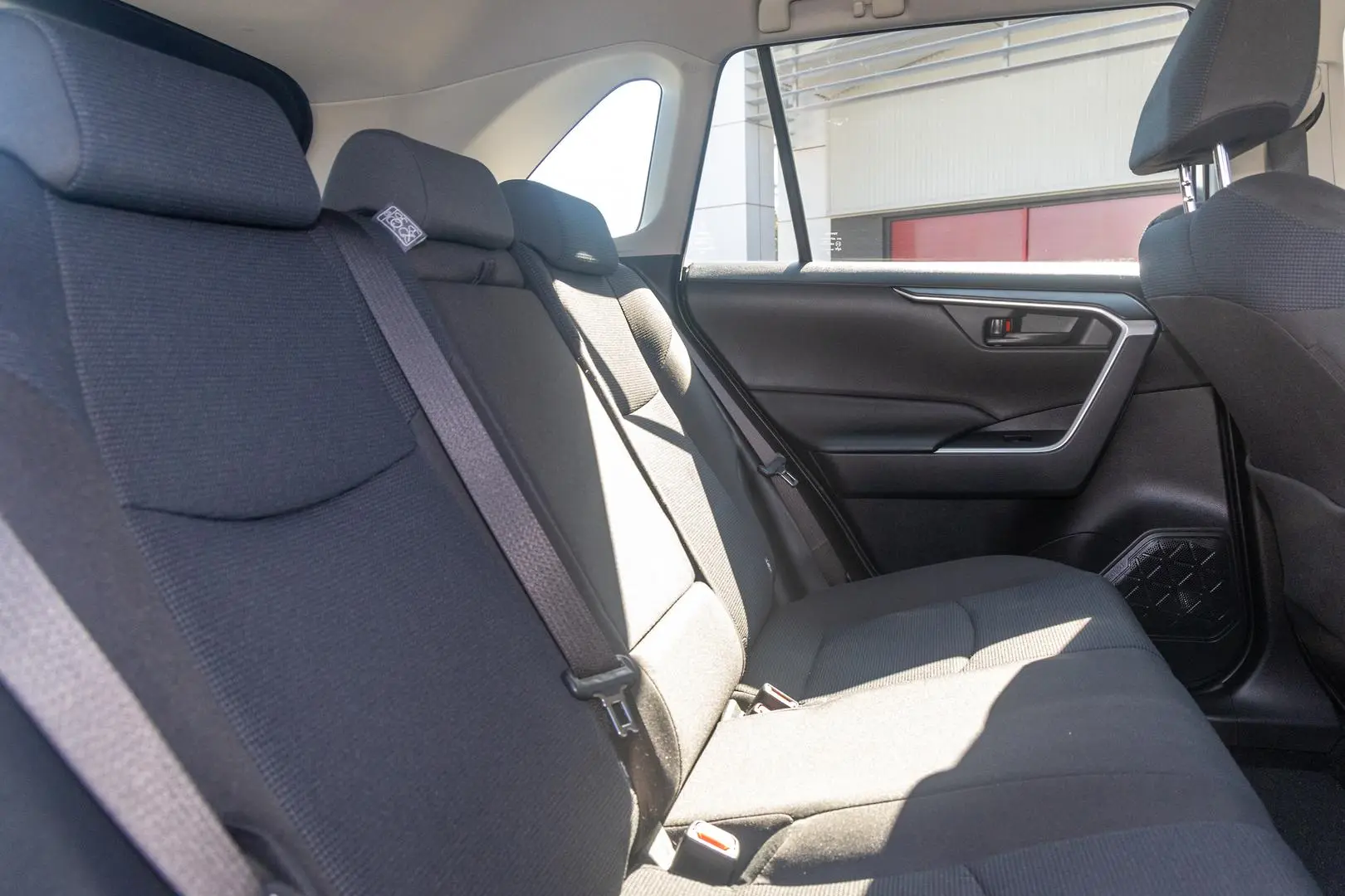 2022 Toyota RAV4 Gallery Image 9