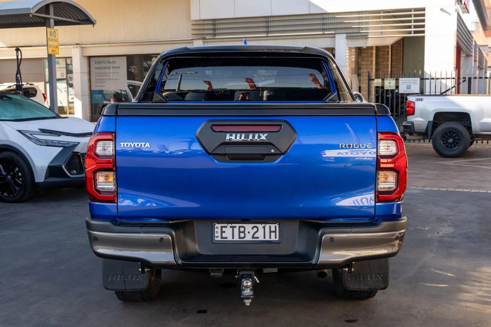 2021 Toyota Hilux Gallery Image 5