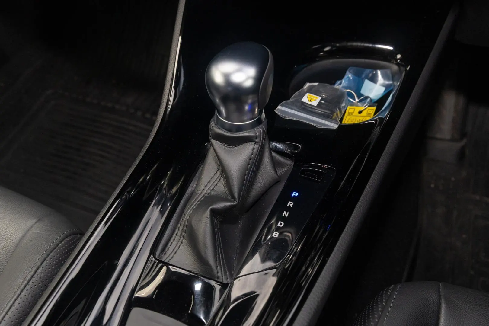 2022 Toyota C-HR Gallery Image 17