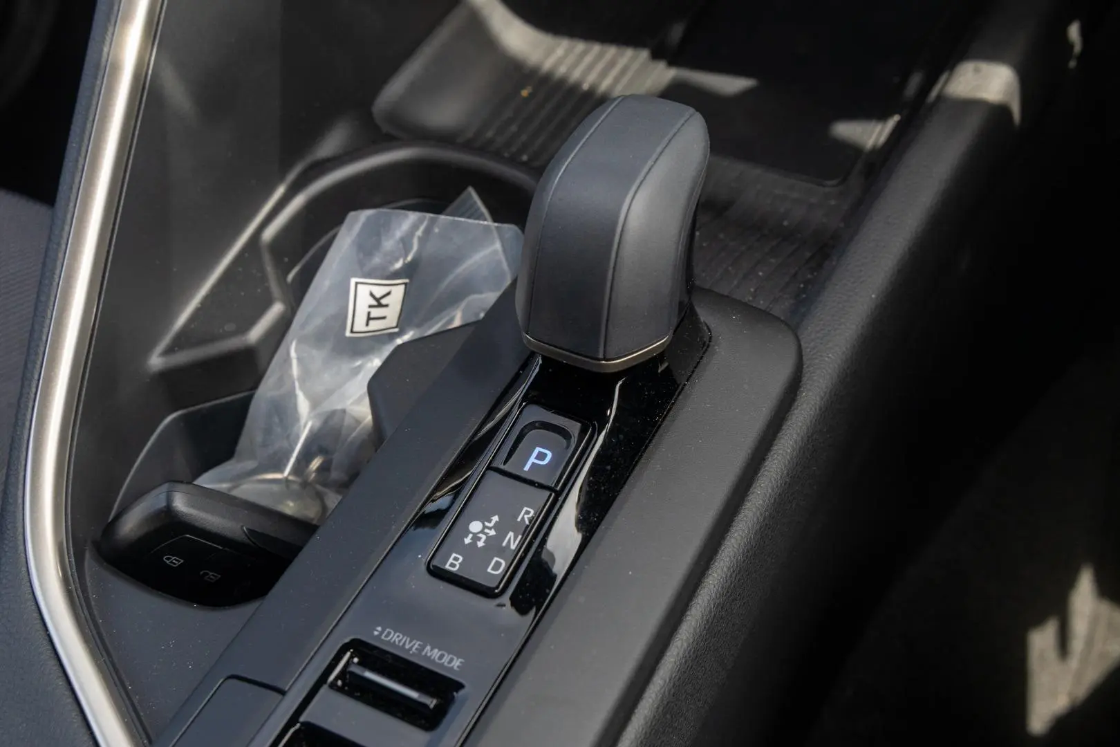 2025 Toyota C-HR Gallery Image 17