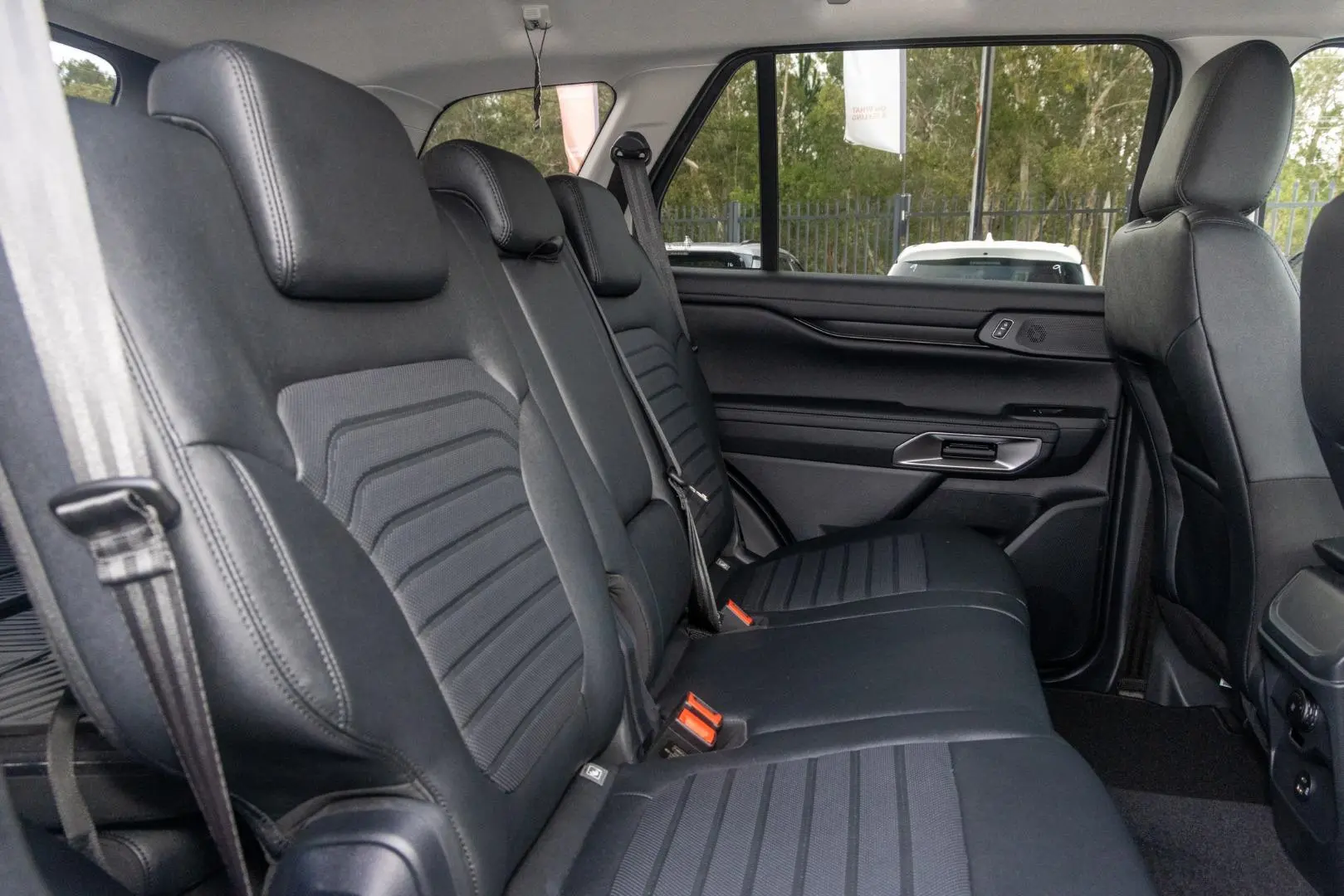 2024 Ford Everest Gallery Image 9