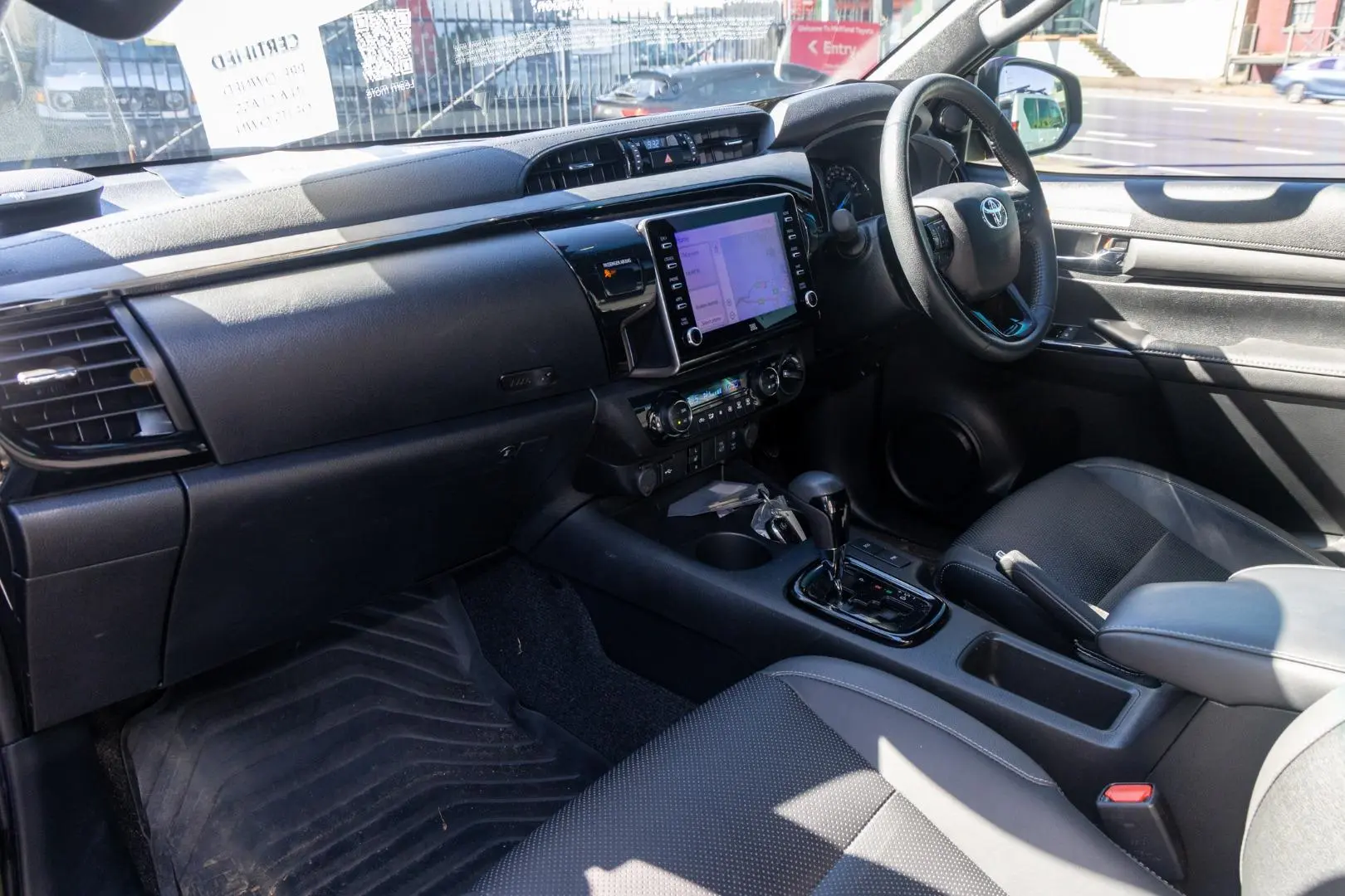 2024 Toyota Hilux Gallery Image 8