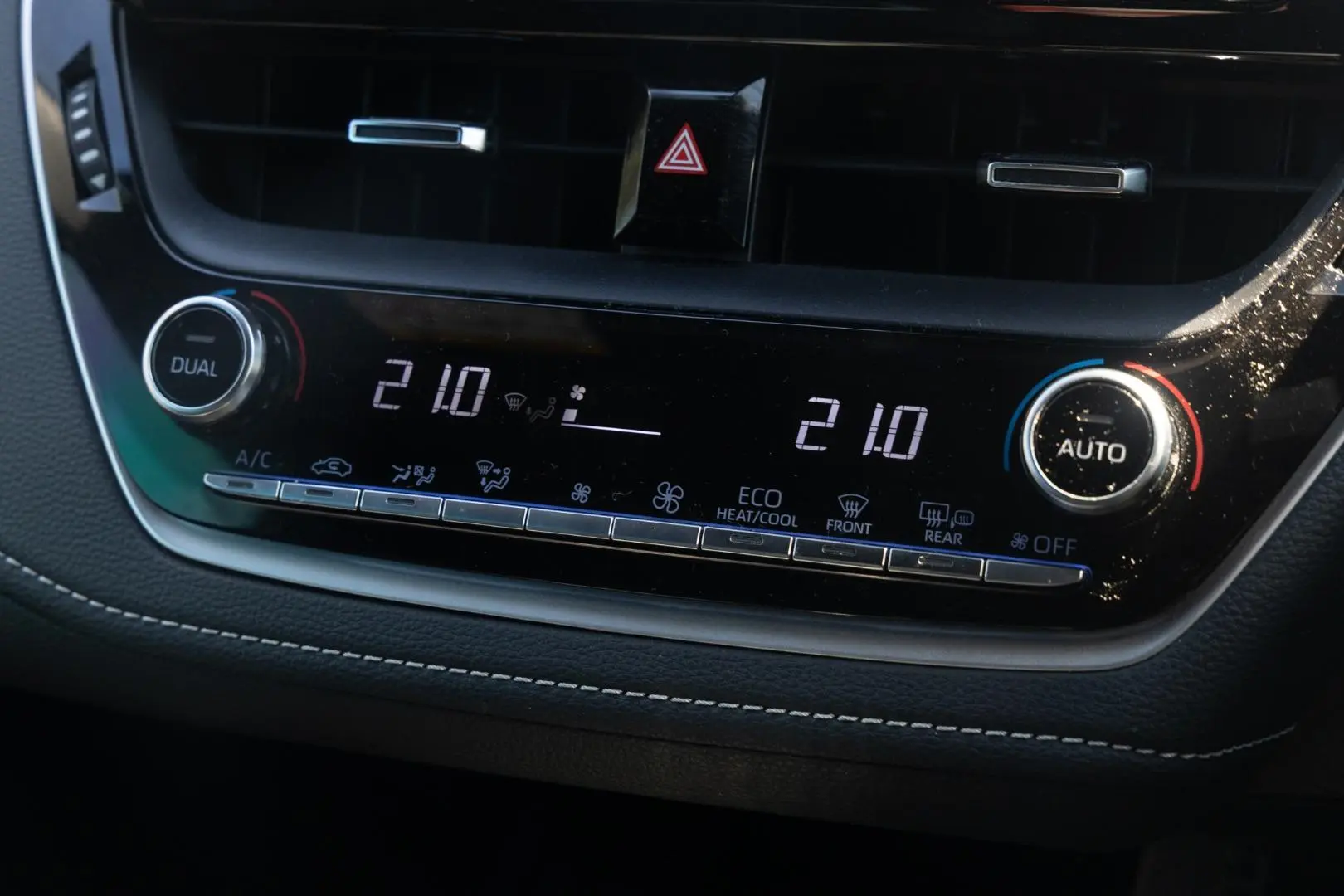 2020 Toyota Corolla Gallery Image 16