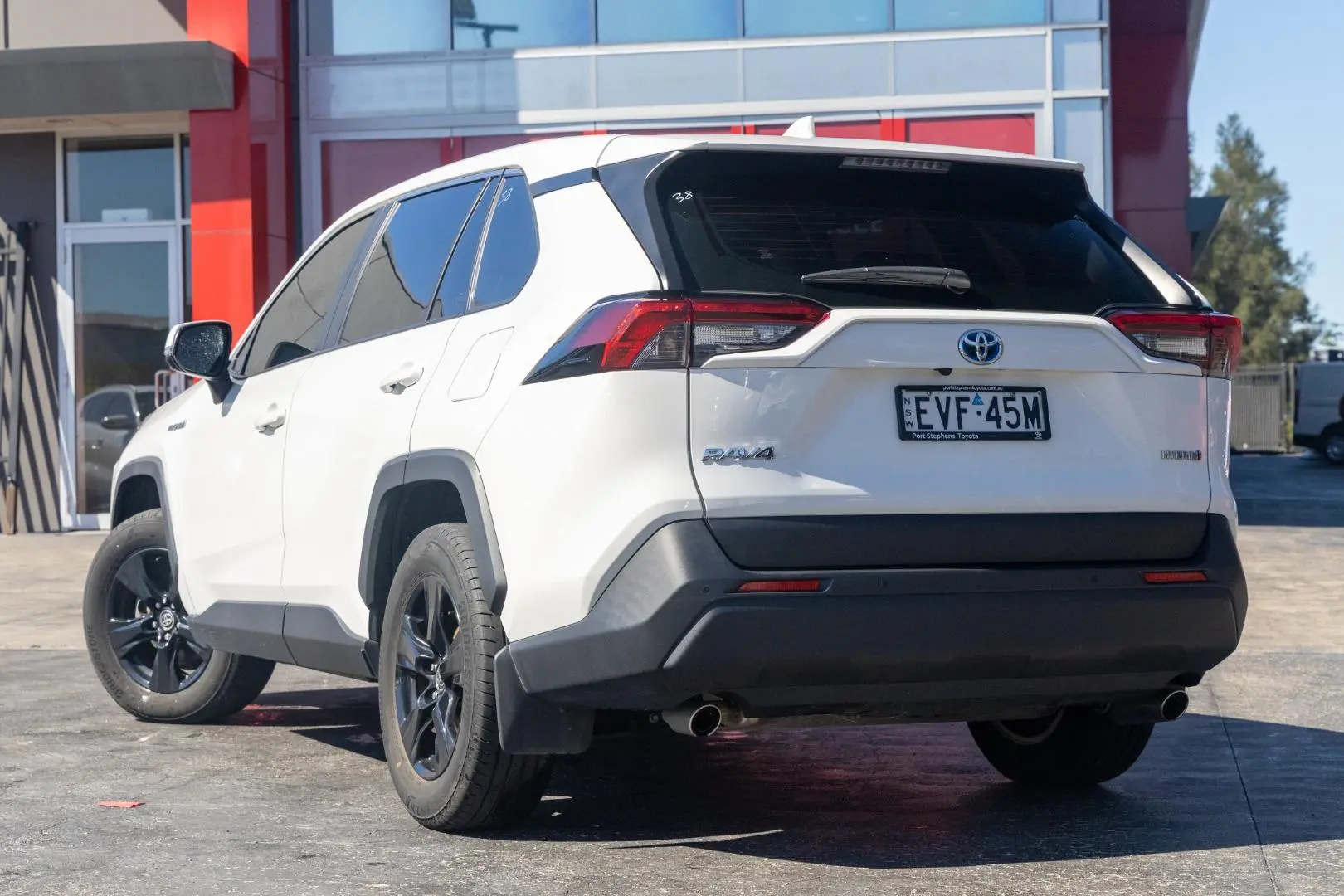 2022 Toyota Rav4 Gallery Image 2