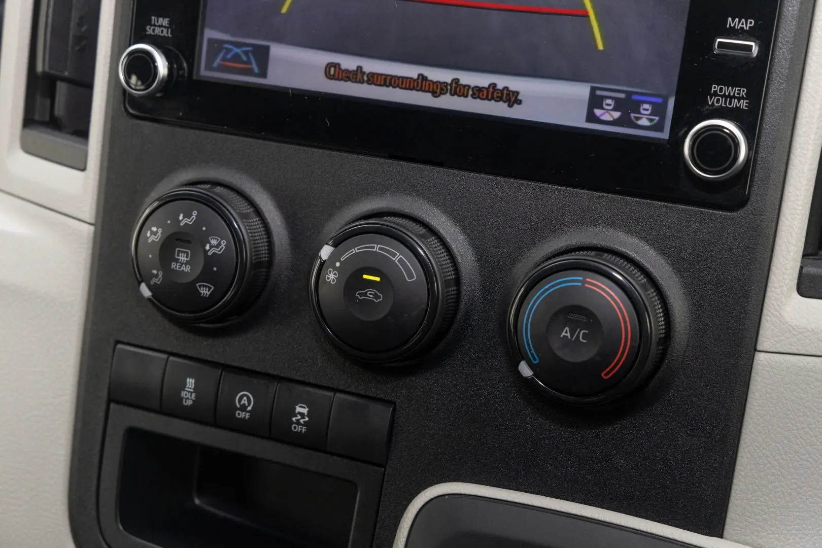 2023 Toyota Hiace Gallery Image 16