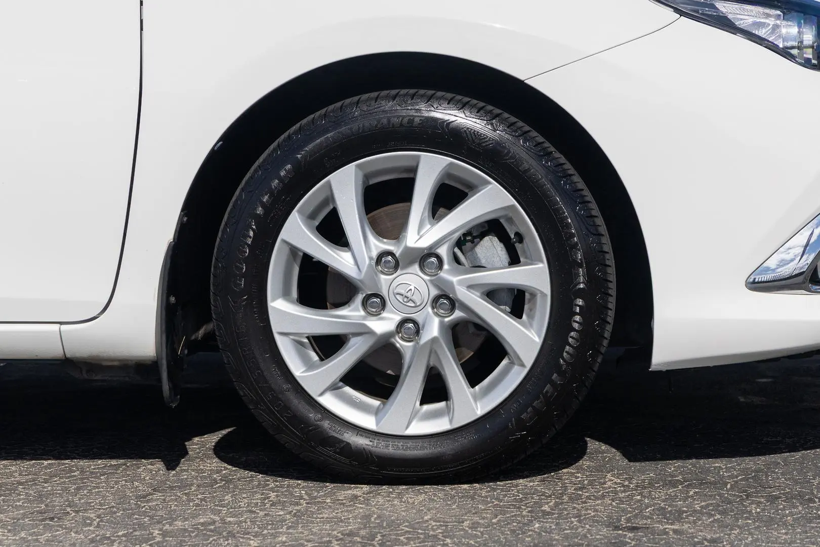 2017 Toyota Corolla Gallery Image 22