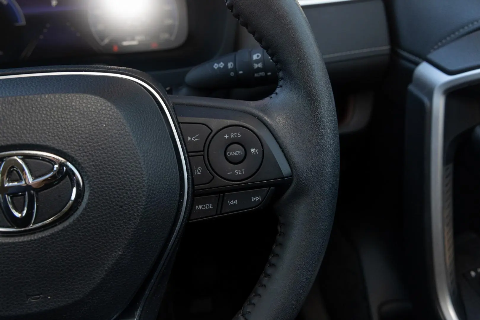 2024 Toyota RAV4 Gallery Image 12