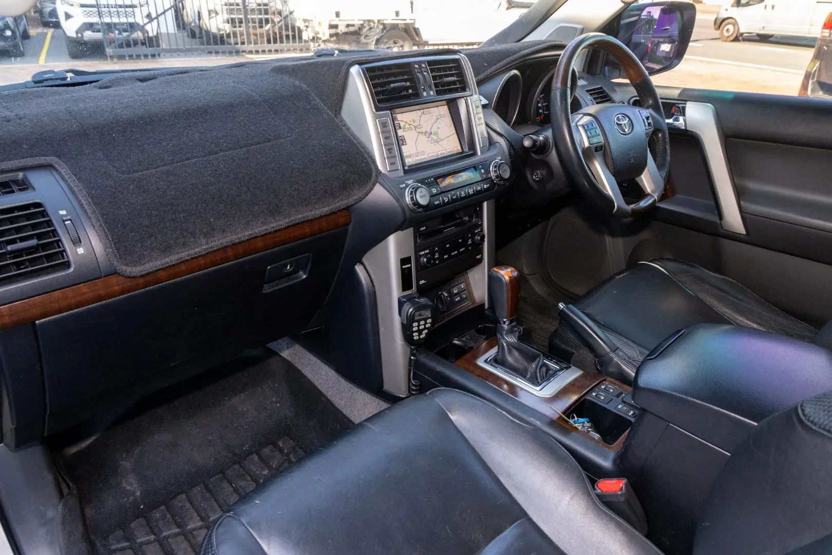 2011 Toyota Landcruiser Prado Gallery Image 8