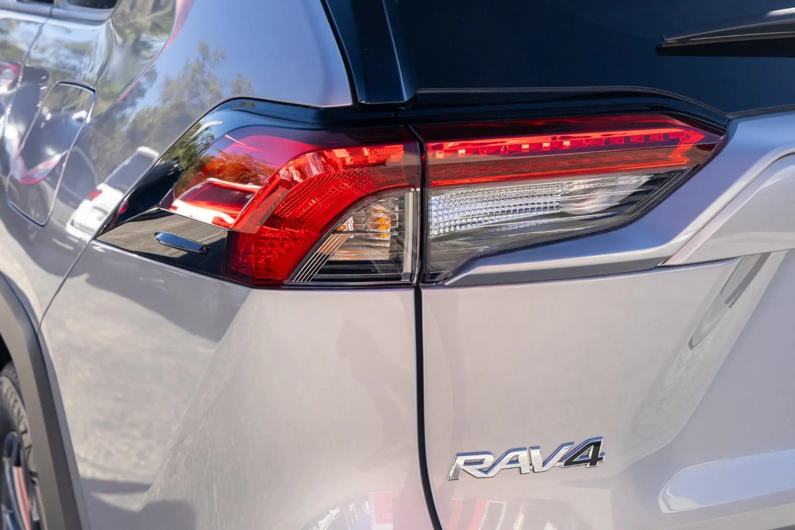 2025 Toyota RAV4 Gallery Image 20