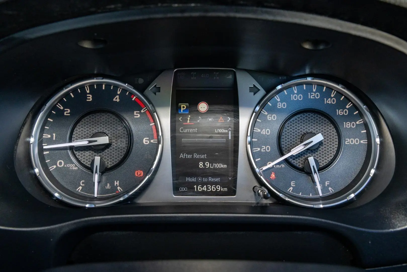 2020 Toyota Hilux Gallery Image 13