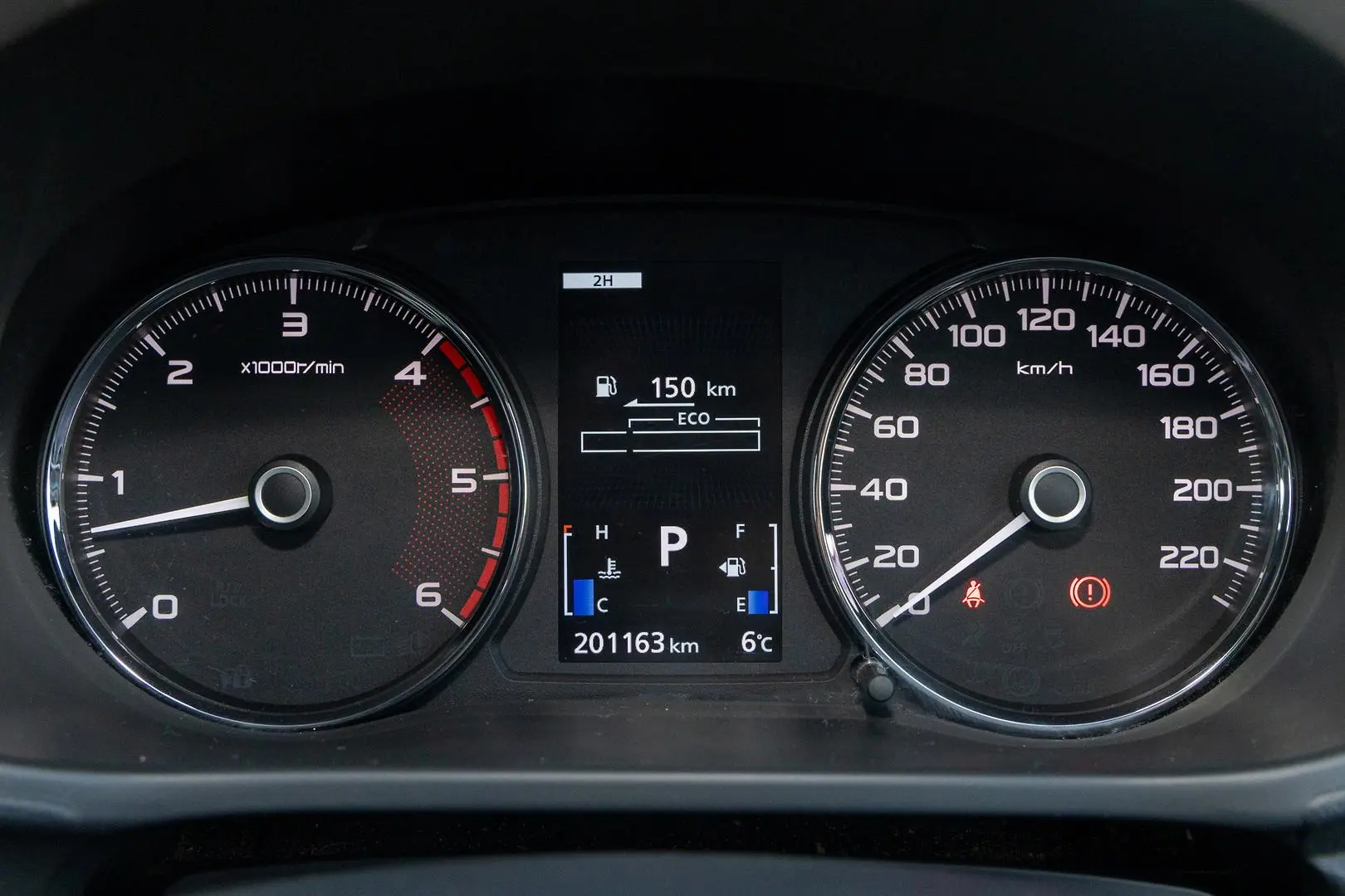 2017 Mitsubishi Pajero Sport Gallery Image 13