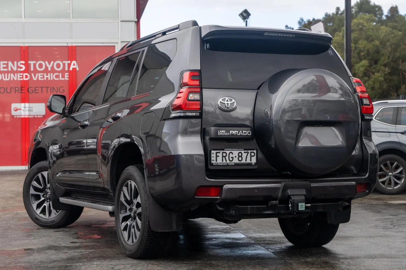2023 Toyota Landcruiser Prado Gallery Image 2