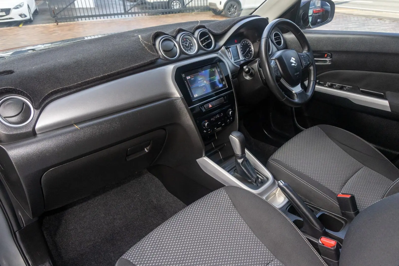 2018 Suzuki Vitara Gallery Image 8