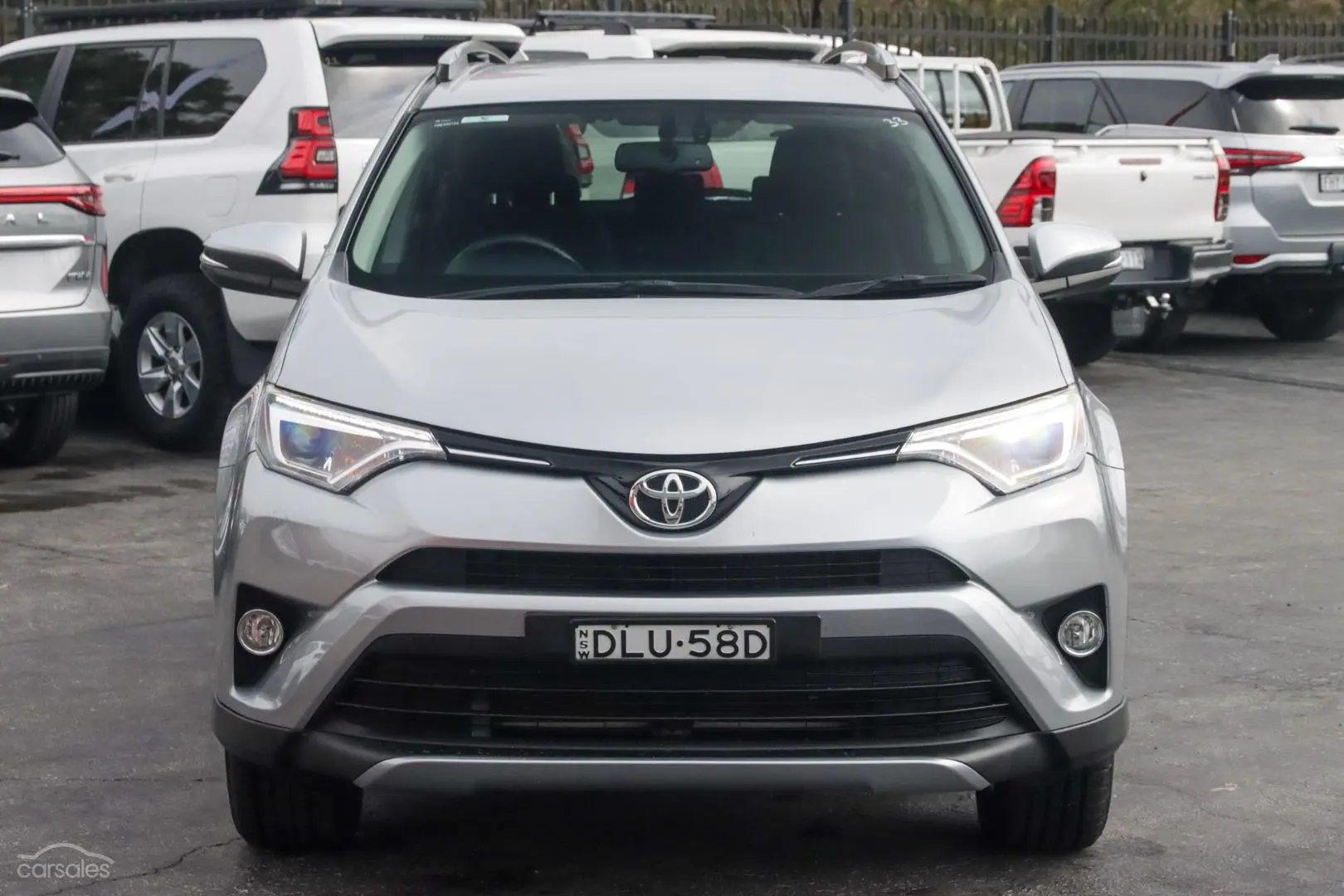 2017 Toyota RAV4 Image 4