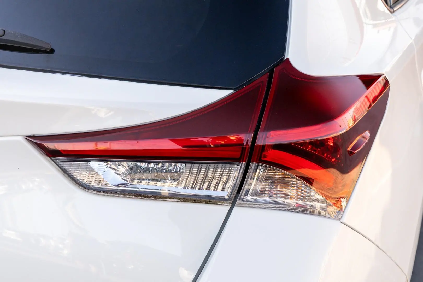 2017 Toyota Corolla Gallery Image 20