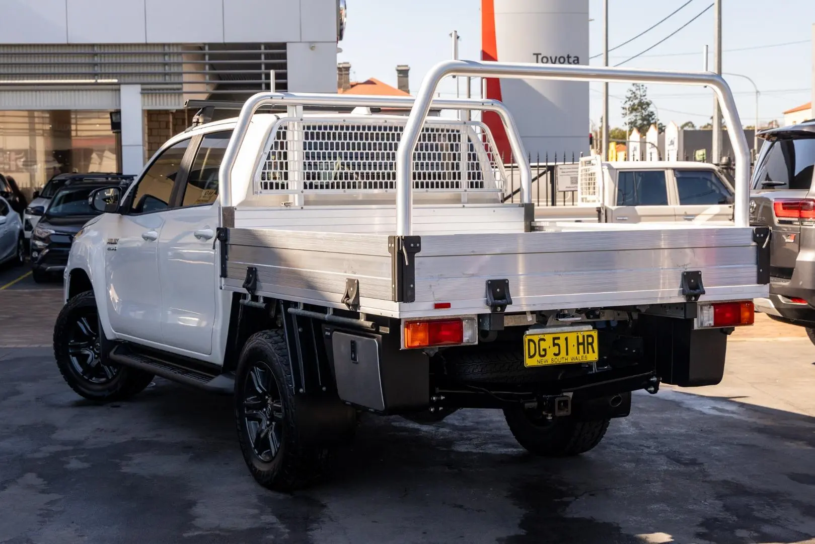 2022 Toyota Hilux Gallery Image 2