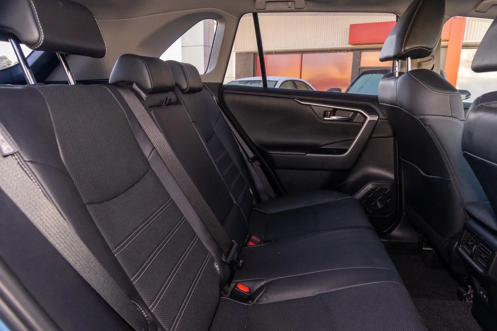 2023 Toyota RAV4 Gallery Image 9