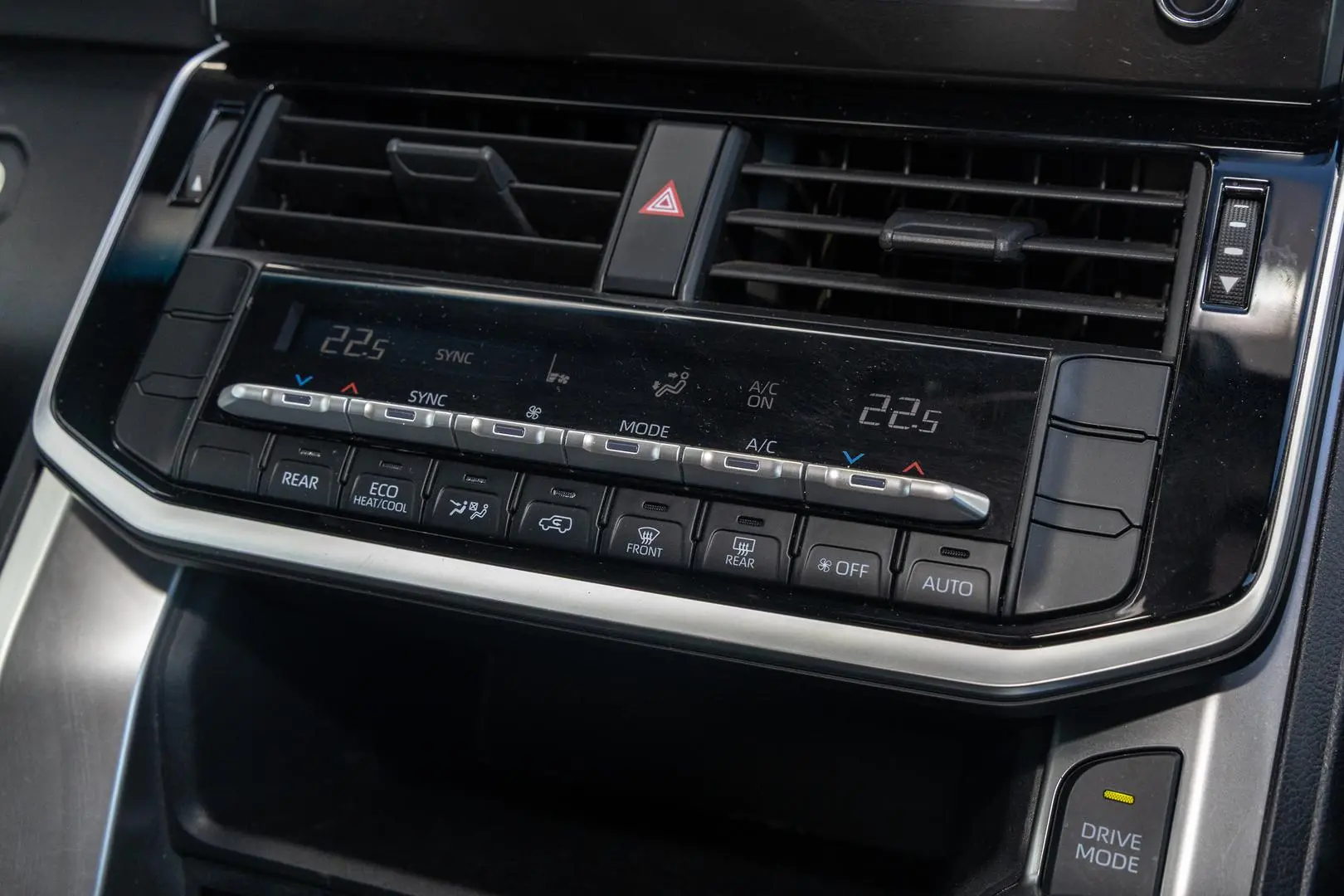 2024 Toyota Landcruiser Gallery Image 16