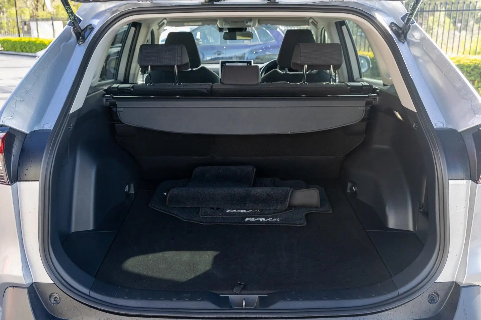 2022 Toyota RAV4 Gallery Image 19