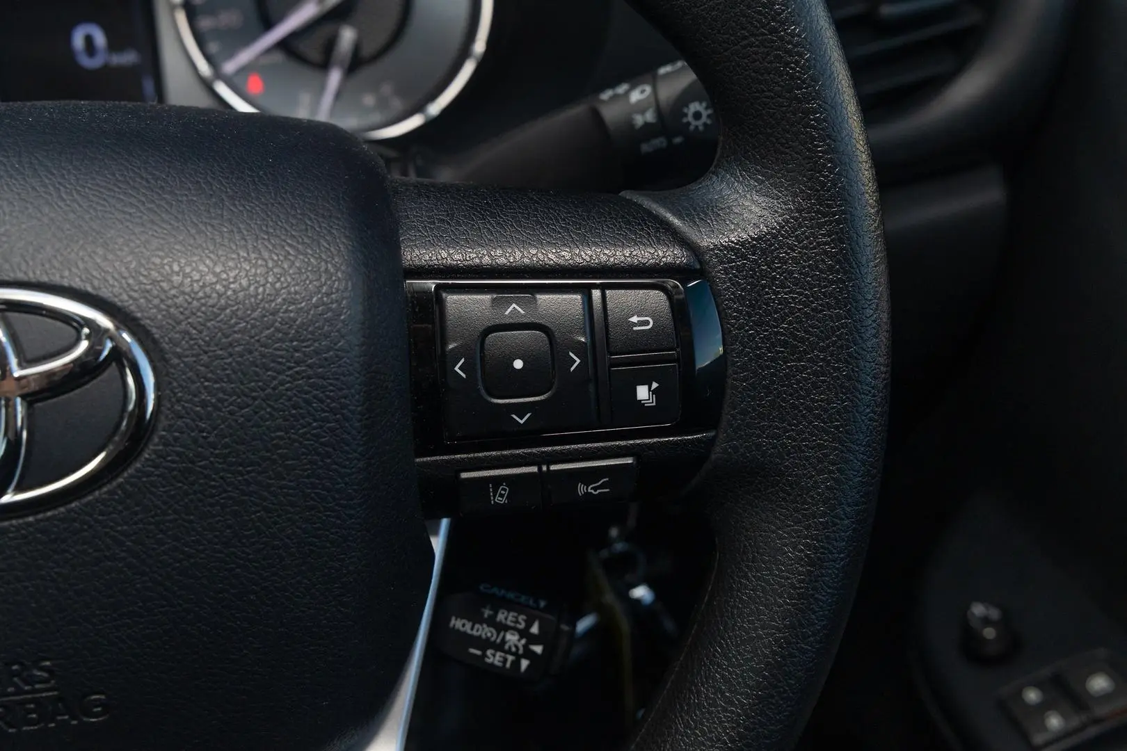 2023 Toyota Hilux Gallery Image 12