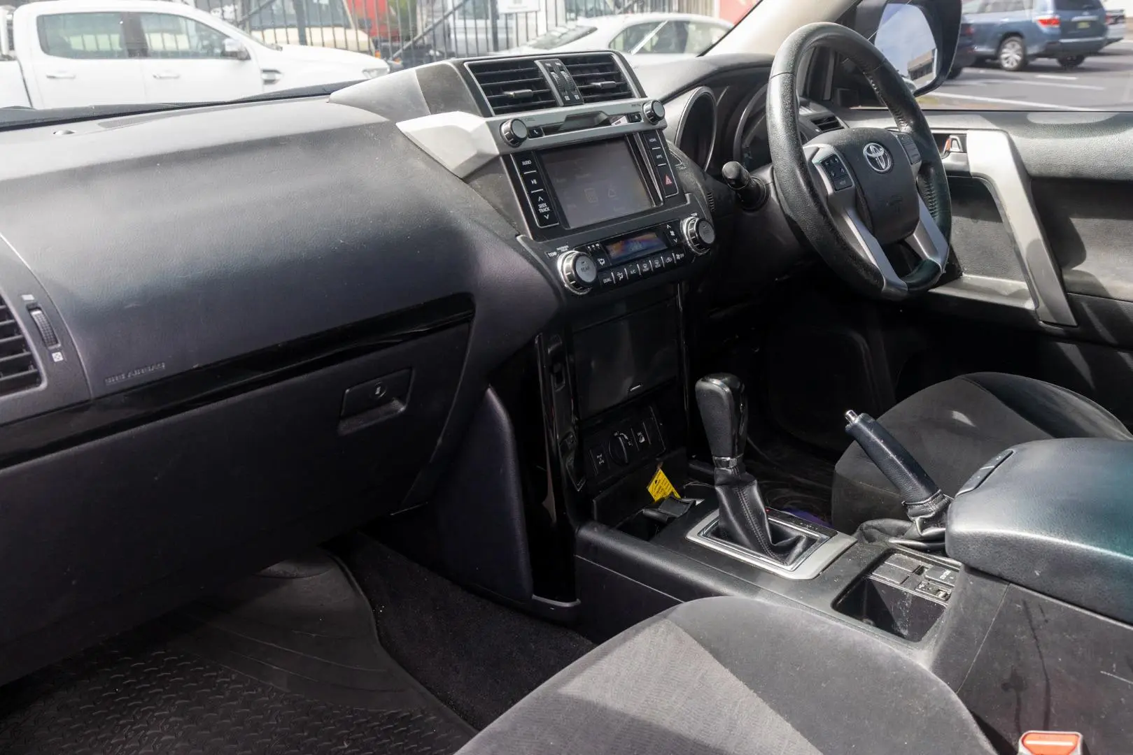 2015 Toyota Landcruiser Prado Gallery Image 8