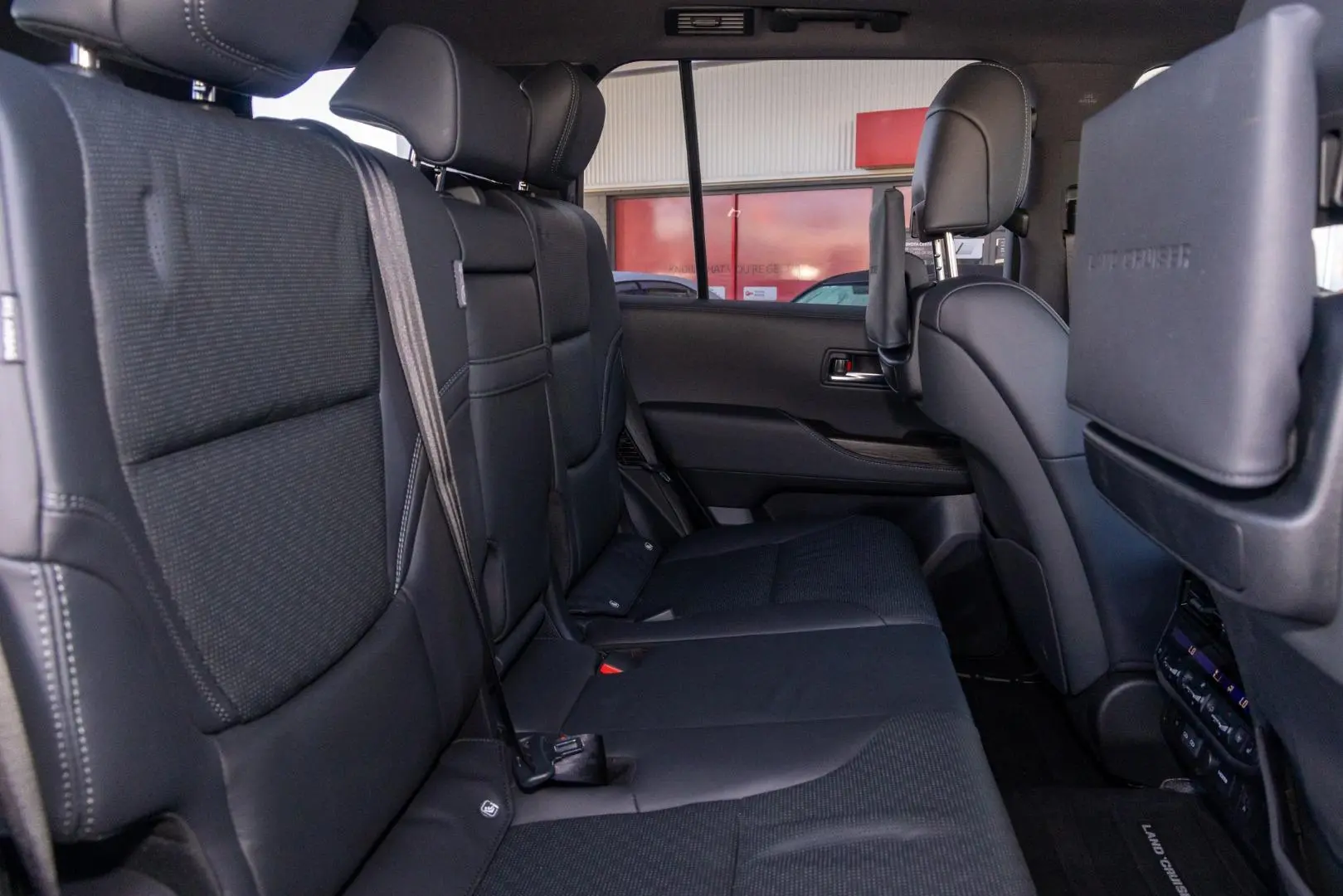 2025 Toyota Landcruiser Gallery Image 9