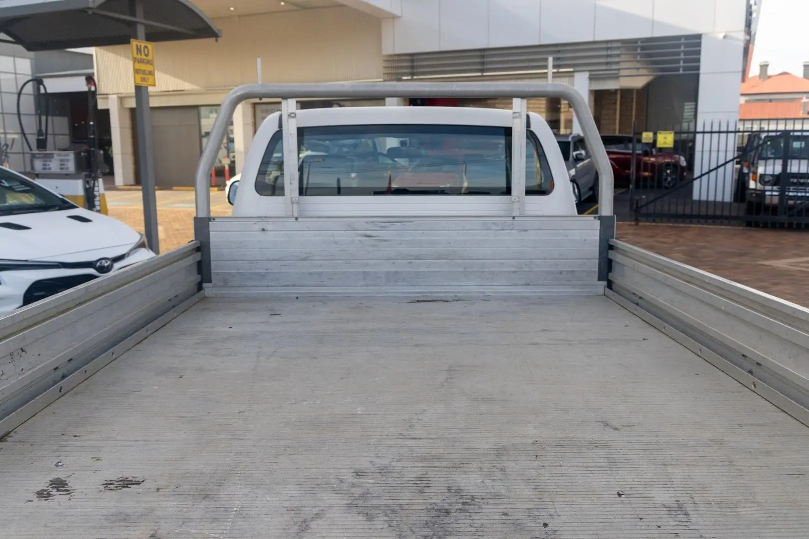 2019 Toyota Hilux Gallery Image 17
