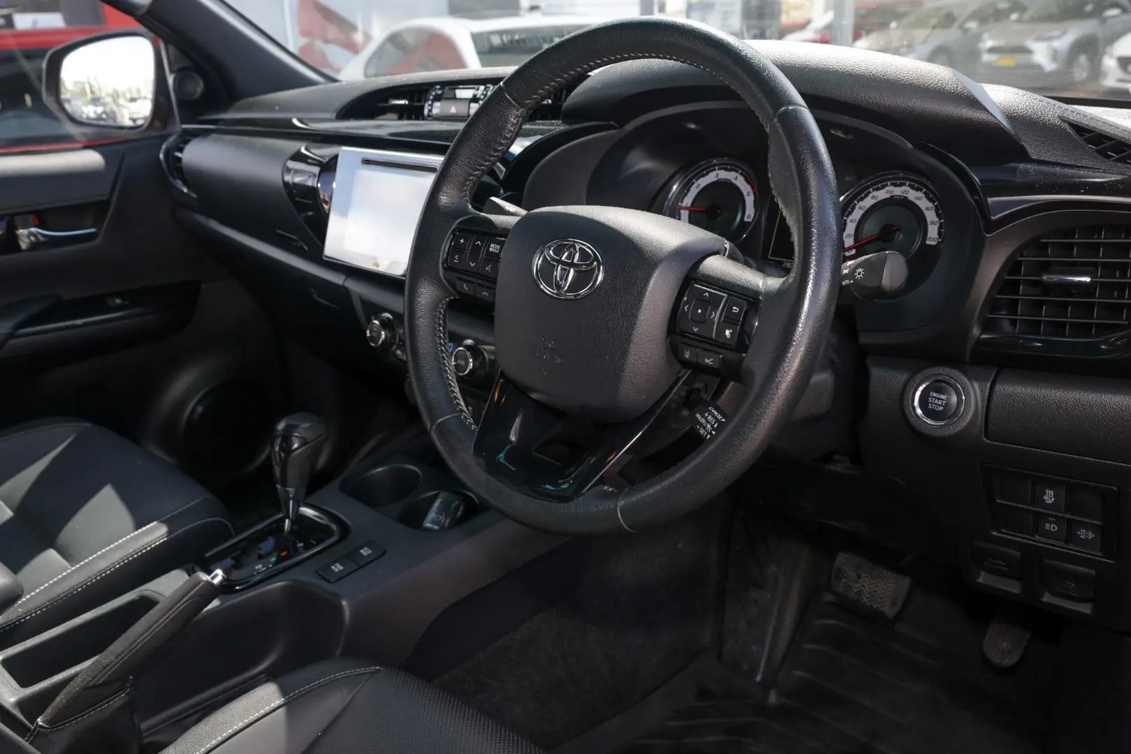 2020 Toyota Hilux Gallery Image 7