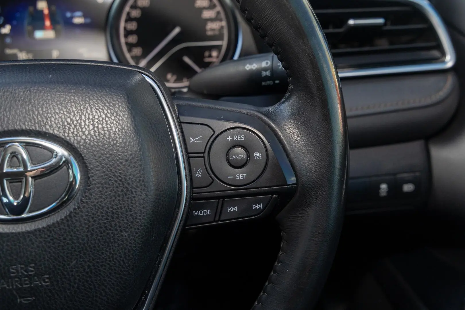 2018 Toyota Camry Gallery Image 12