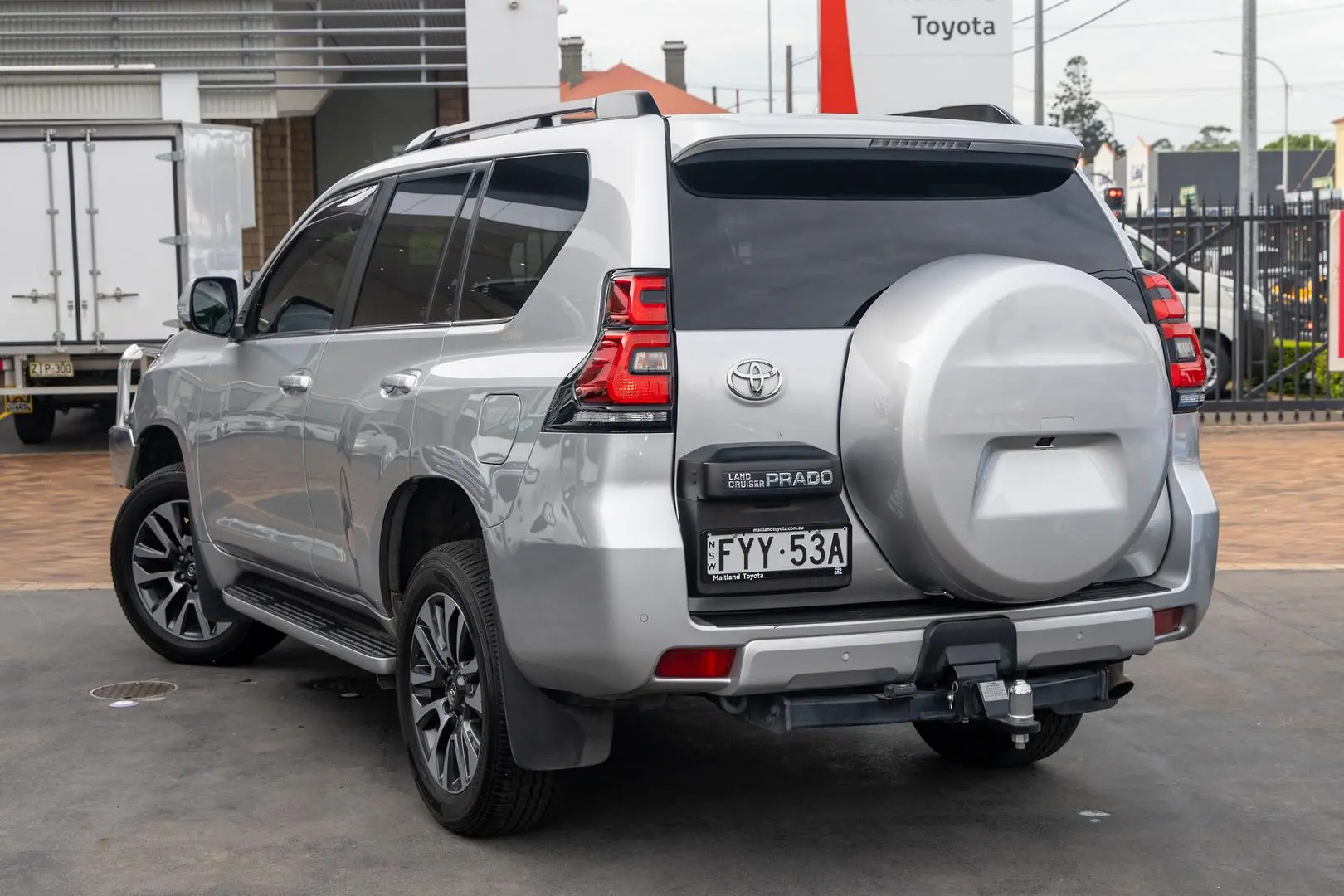 2023 Toyota Landcruiser Prado Gallery Image 2