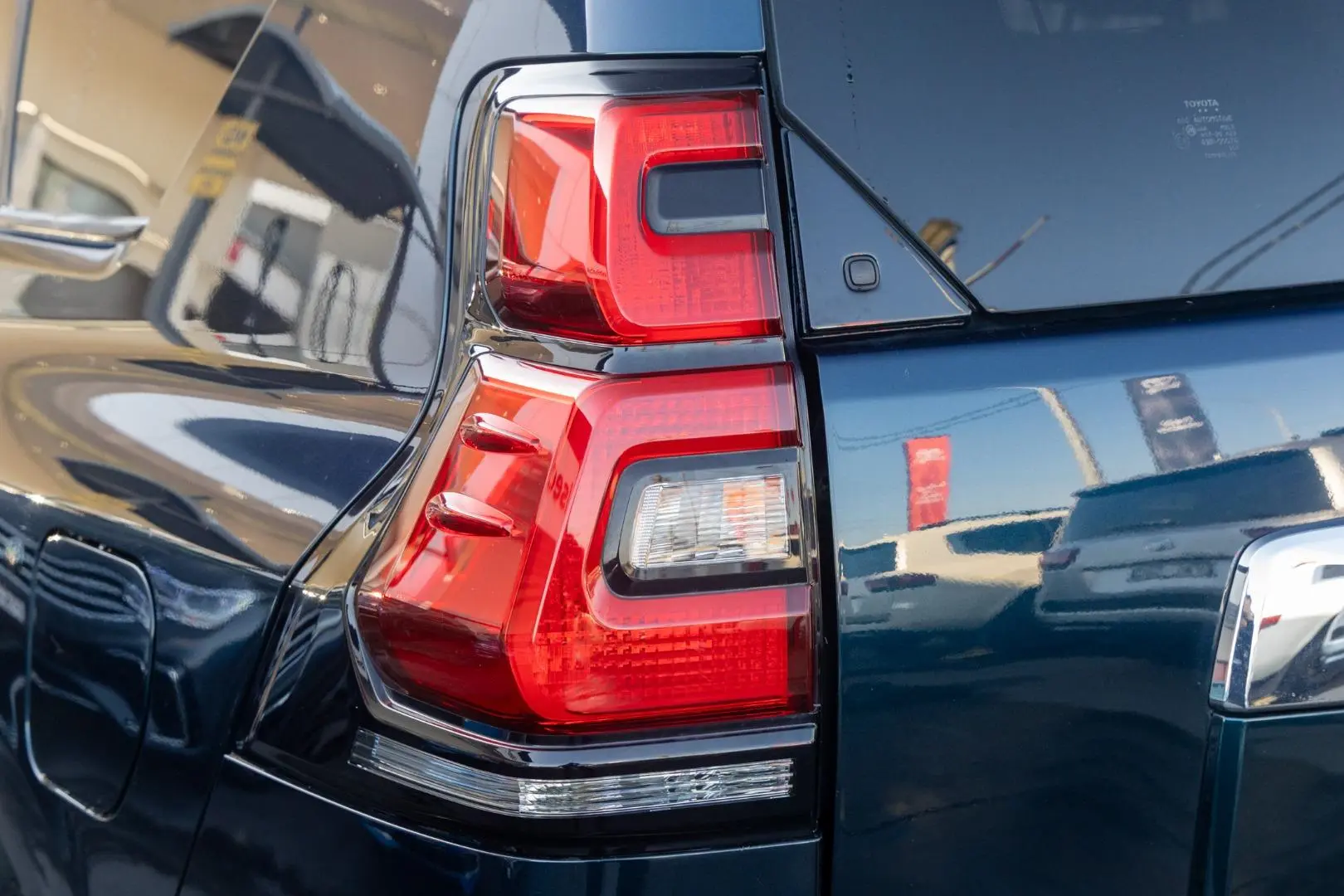 2021 Toyota Landcruiser Prado Gallery Image 20