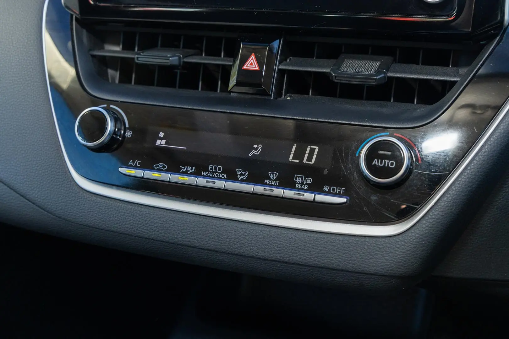 2020 Toyota Corolla Gallery Image 16