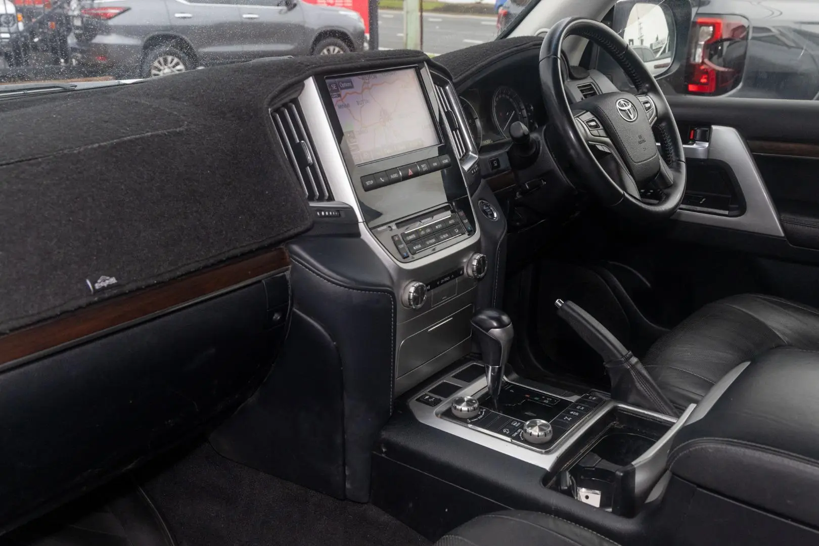 2019 Toyota Landcruiser Gallery Image 8