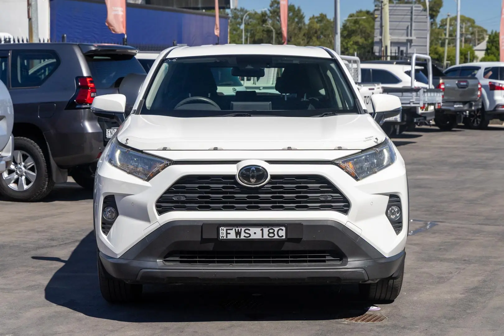 2019 Toyota RAV4 Gallery Image 4