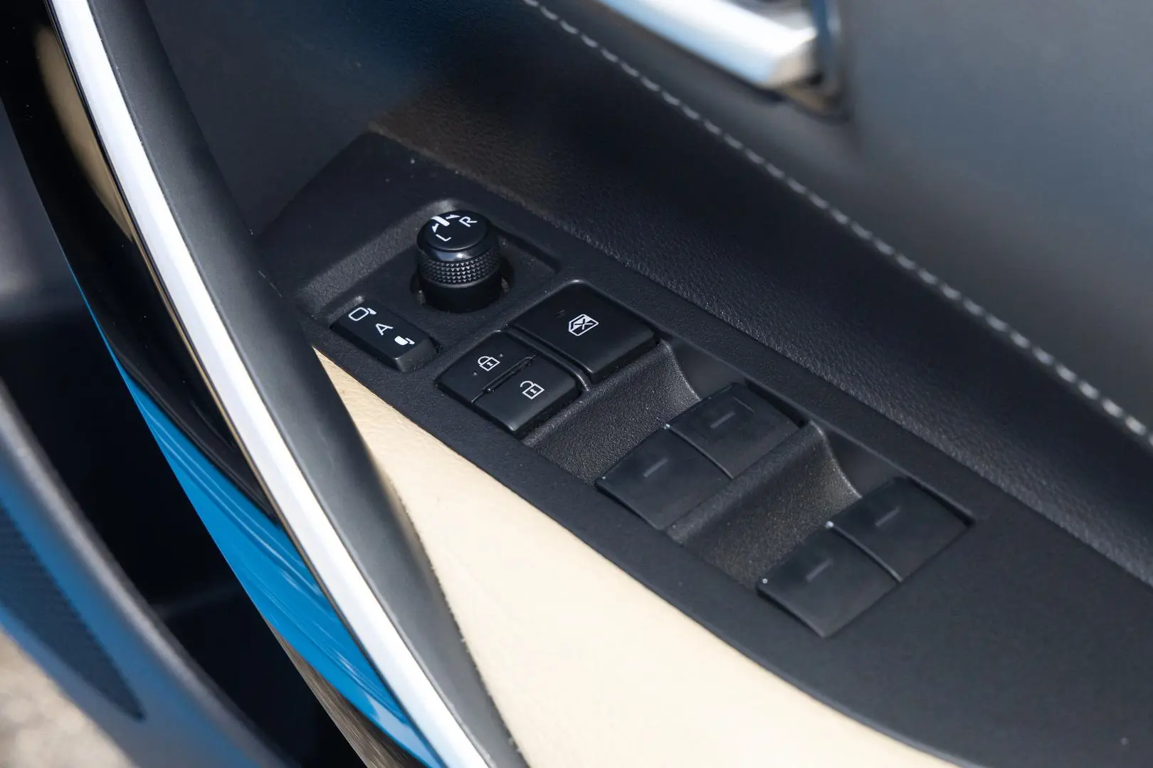 2021 Toyota Corolla Gallery Image 18