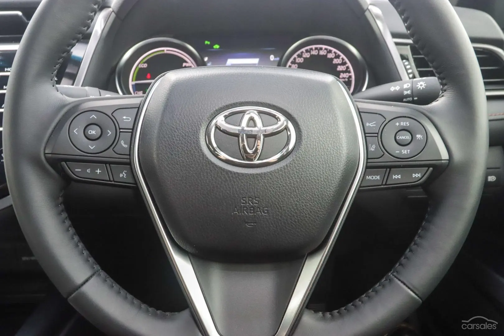 2019 Toyota Camry Image 9
