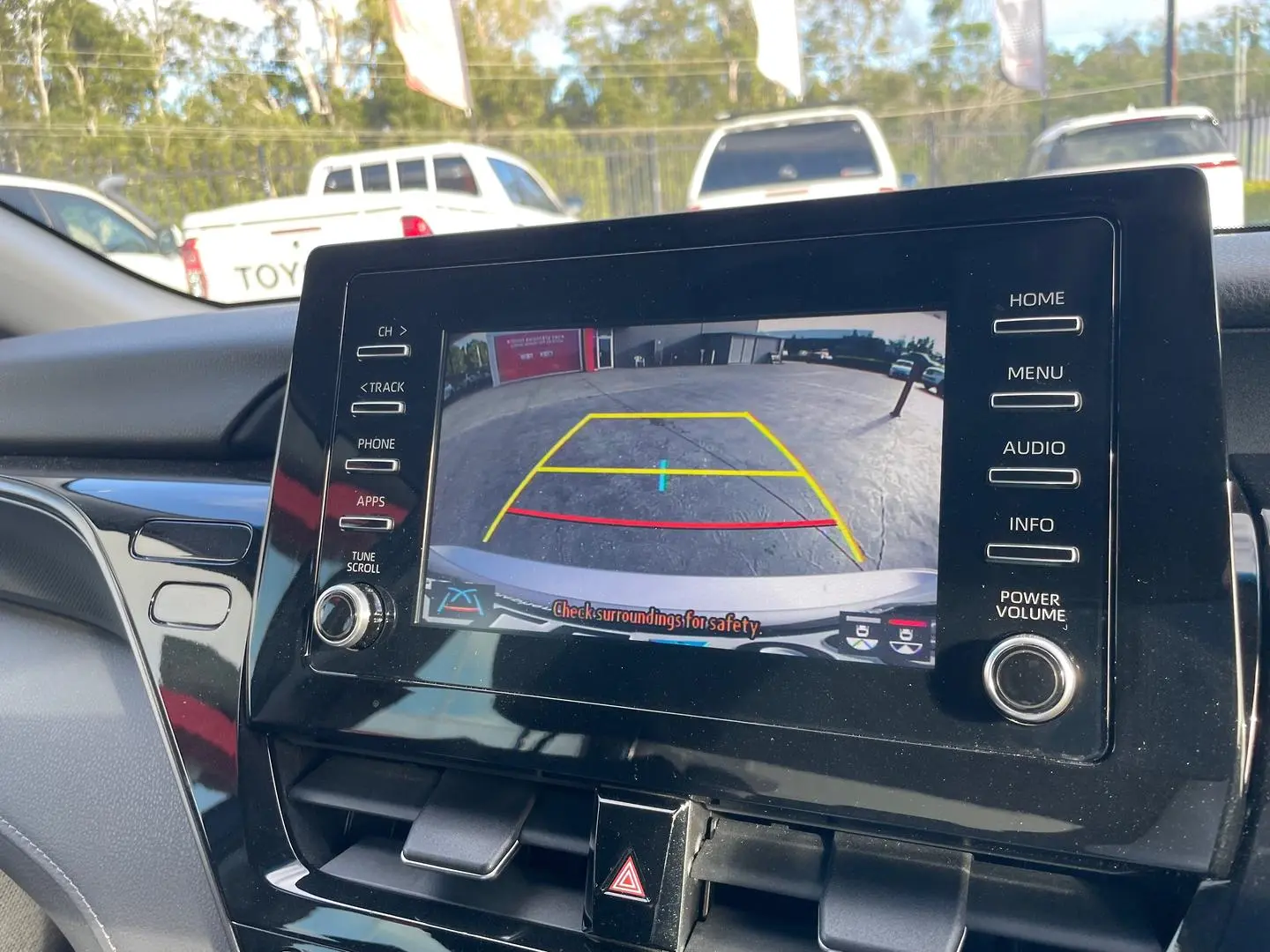 2022 Toyota Camry Gallery Image 15