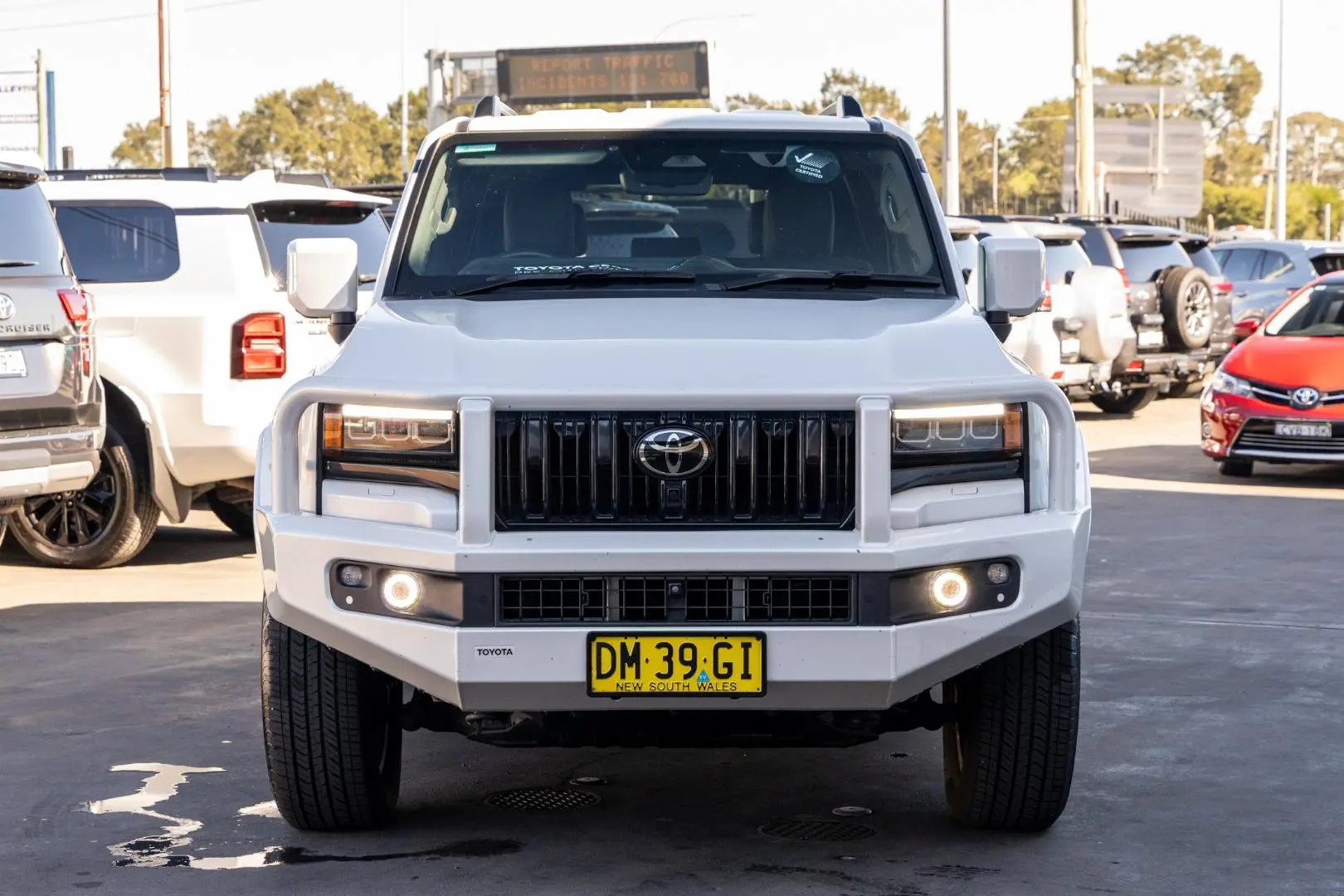 2024 Toyota Landcruiser Prado Gallery Image 4