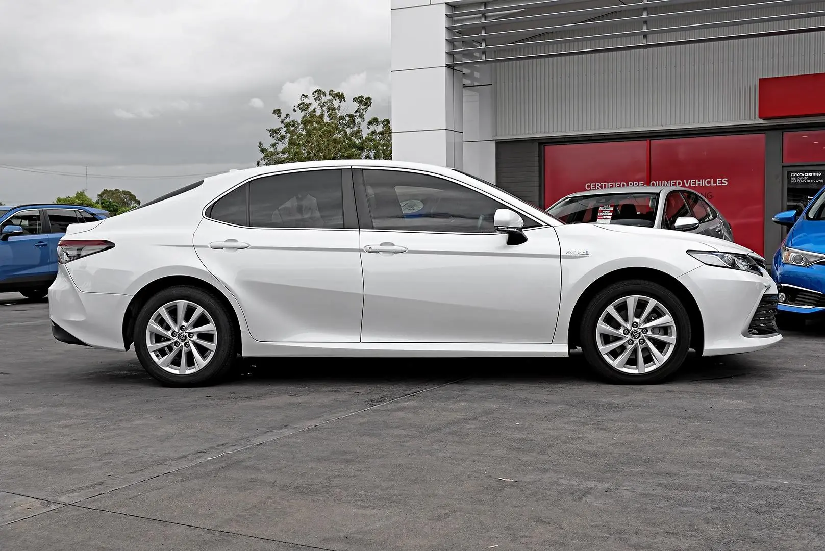 2021 Toyota Camry Gallery Image 3