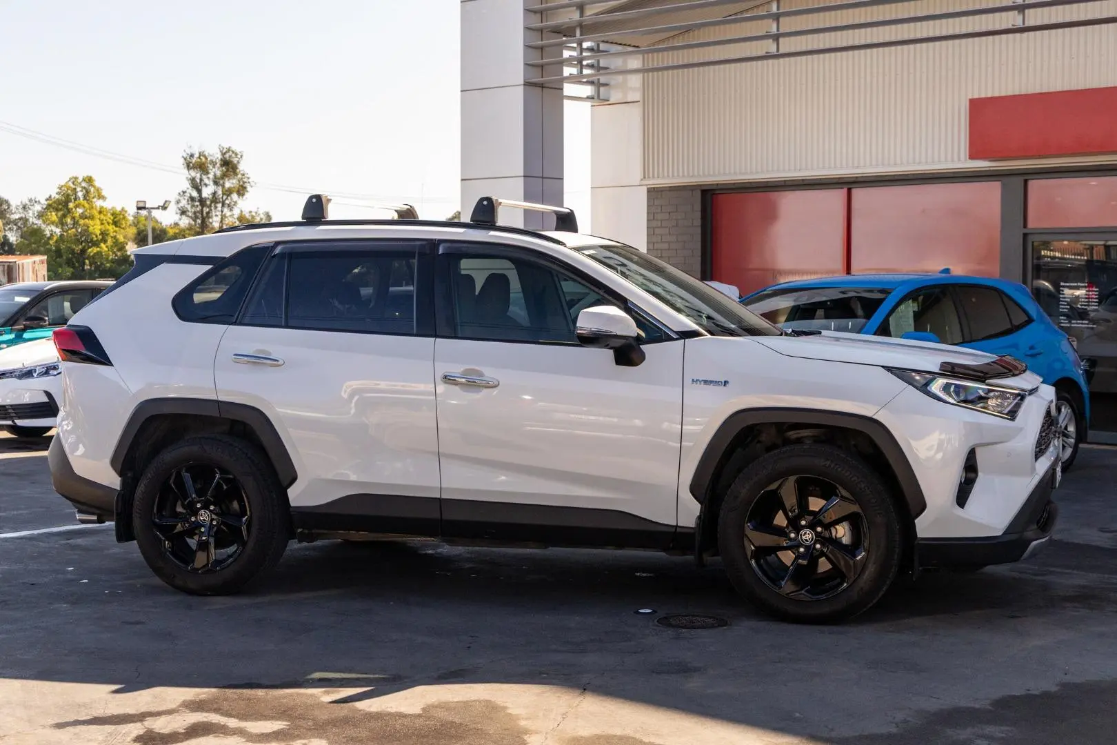 2021 Toyota RAV4 Gallery Image 3