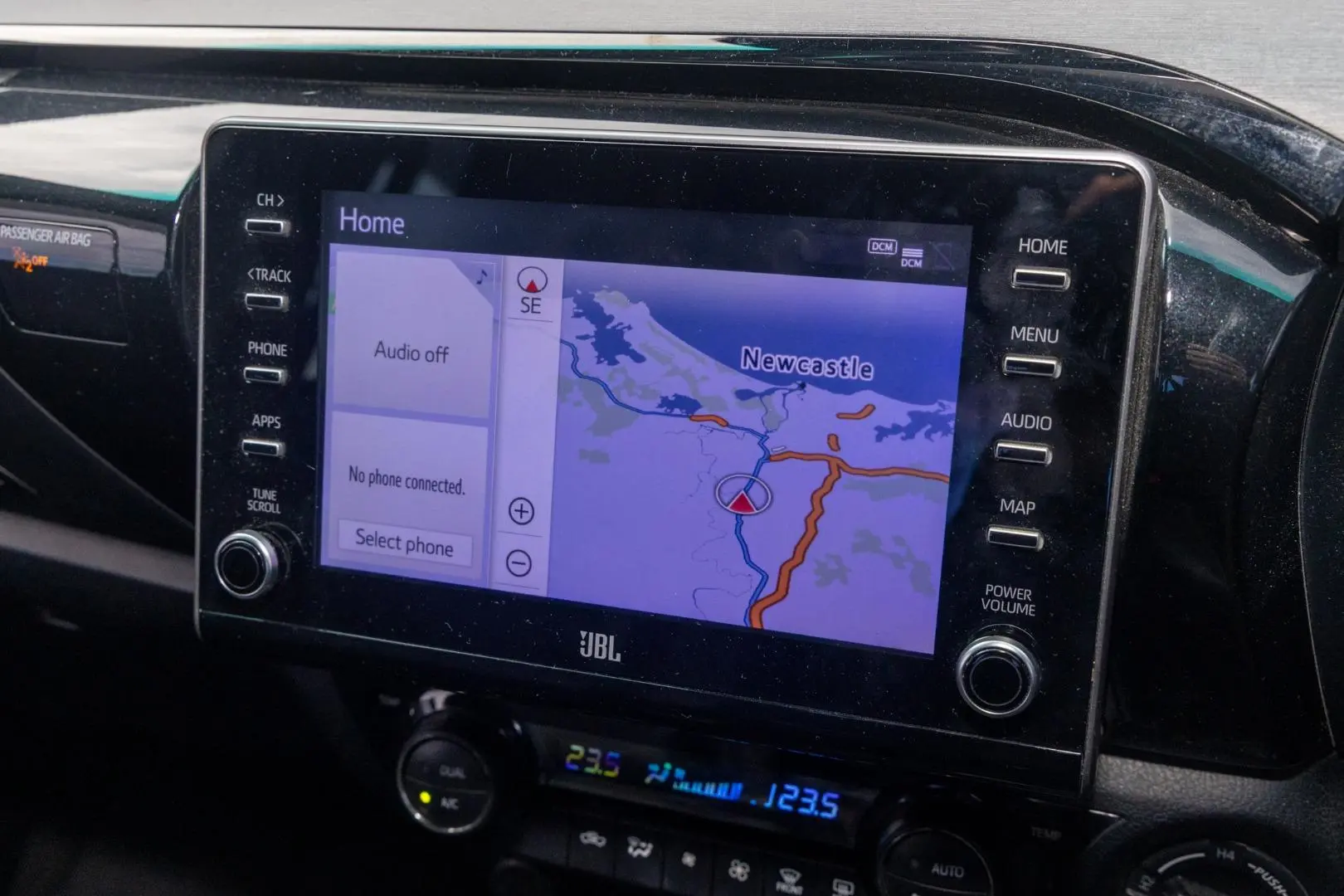2023 Toyota Hilux Gallery Image 14