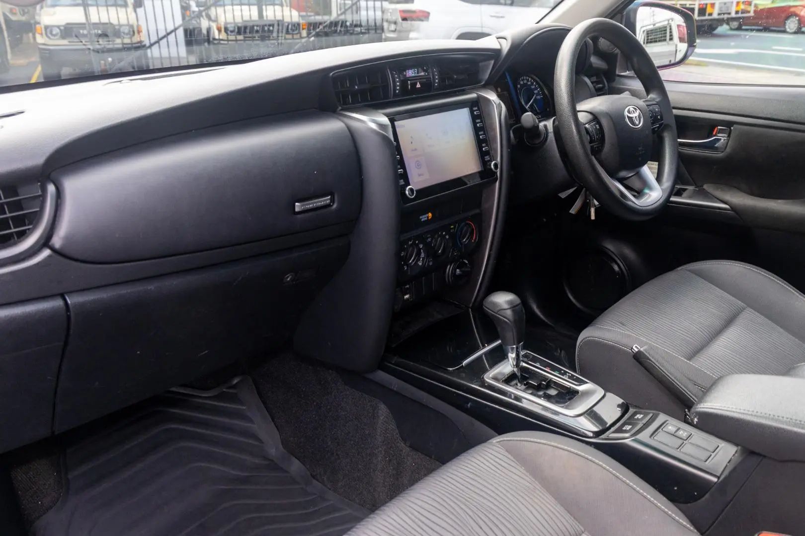 2021 Toyota Fortuner Gallery Image 8