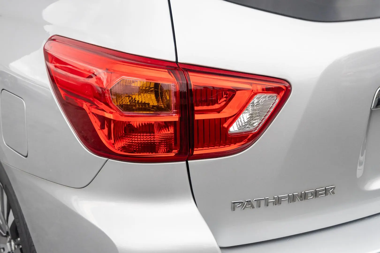 2019 Nissan Pathfinder Gallery Image 21