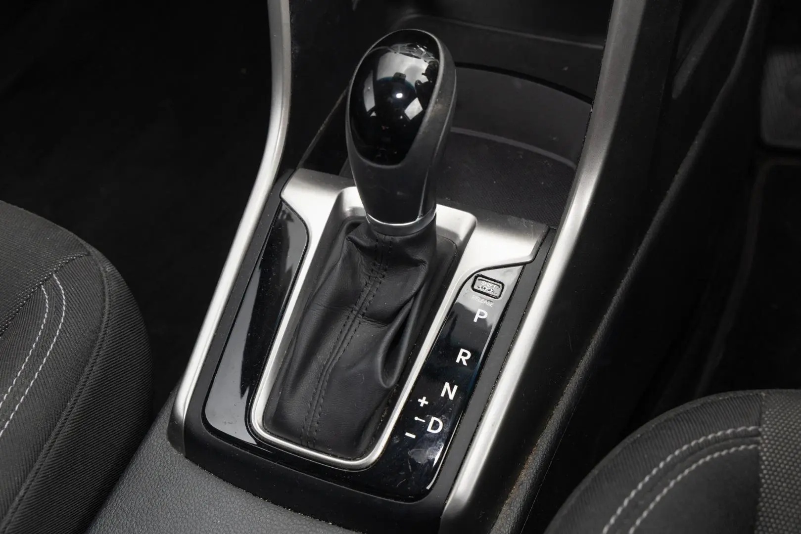 2016 Hyundai i30 Gallery Image 17