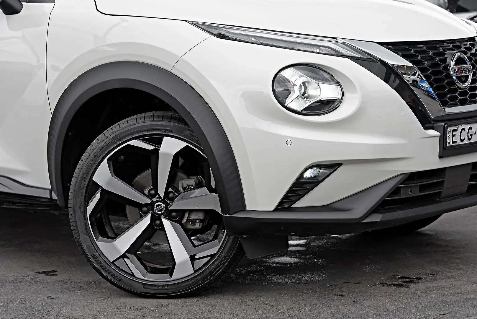 2020 Nissan JUKE Gallery Image 6