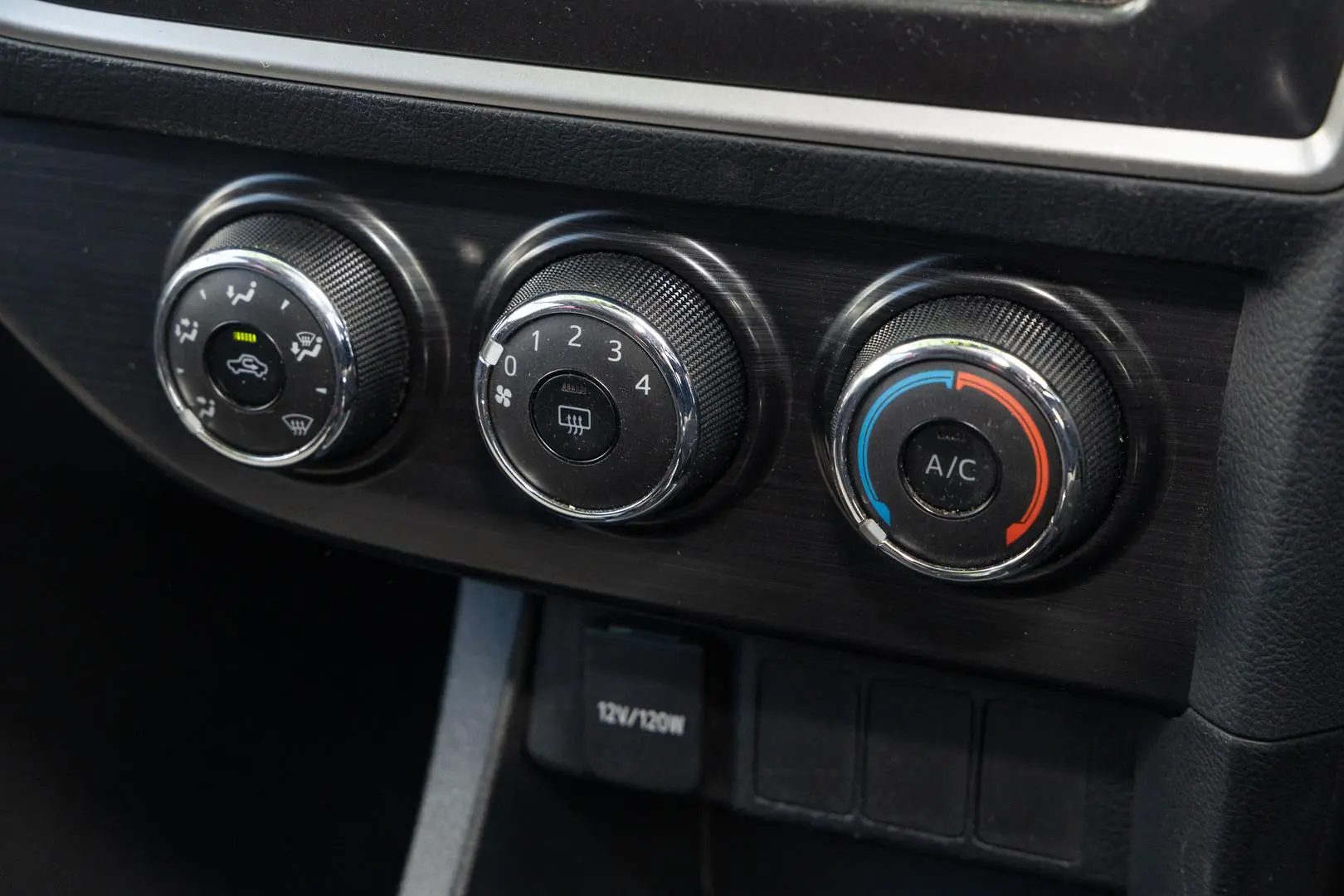 2014 Toyota Corolla Gallery Image 16