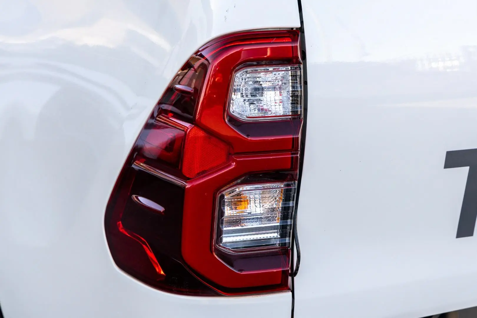 2021 Toyota Hilux Gallery Image 19