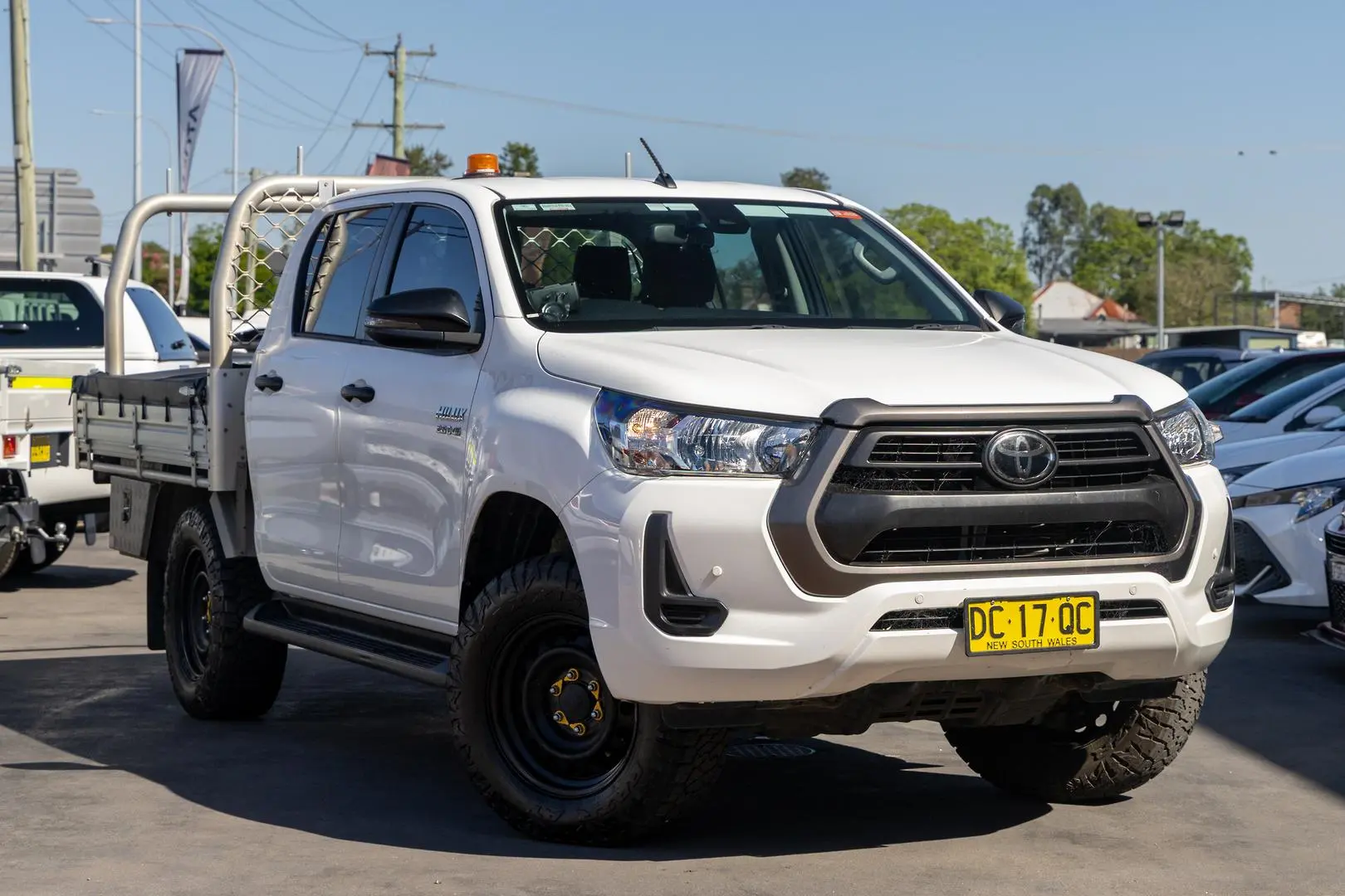 2021 Toyota Hilux Gallery Image 1