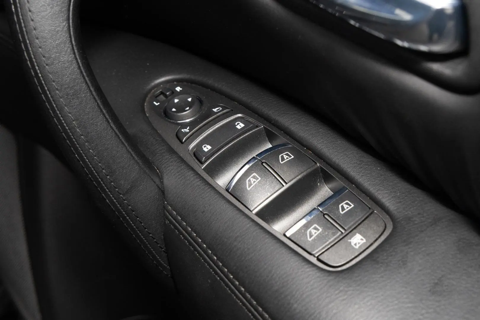 2023 Nissan Patrol Gallery Image 19
