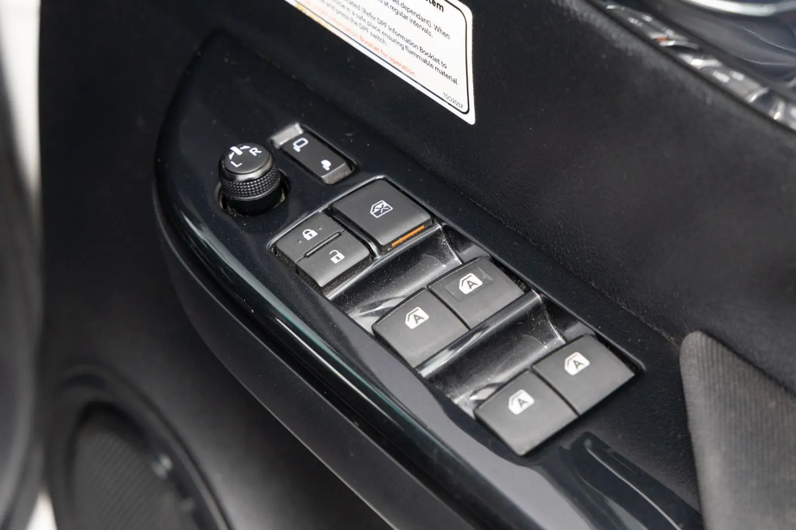 2021 Toyota Hilux Gallery Image 18